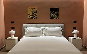 Raha Suites